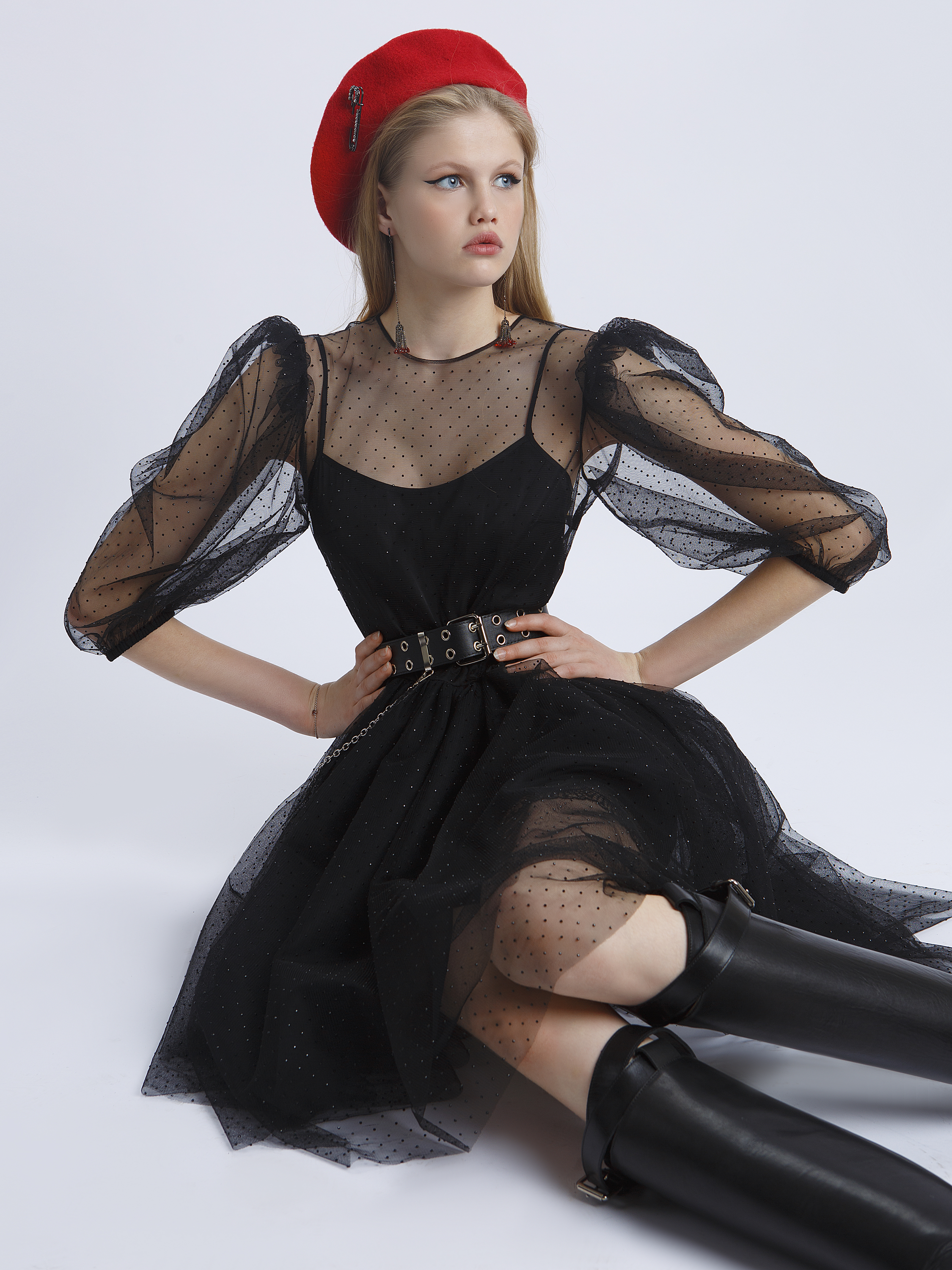 Купить женские черные вечерние платья в интернет магазине adm-yabl.ru