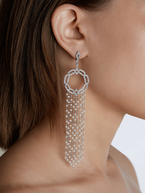 Серьги из белого золота с бесцветными сапфирами и жемчужинами, 2 Серьги из белого золота с бесцветными сапфирами и жемчужинами, 2