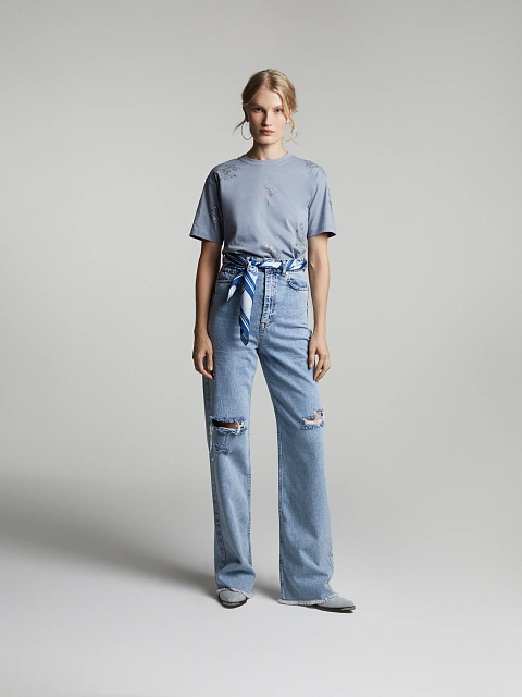 Расклешенные голубые джинсы с бахромой, 2