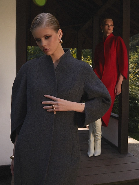 Серое пальто из шерсти, 7