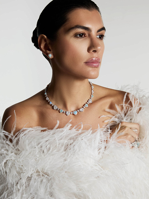 Пусеты из белого золота с опалом в огранке «сердце», 3 Пусеты из белого золота с опалом в огранке «сердце», 3