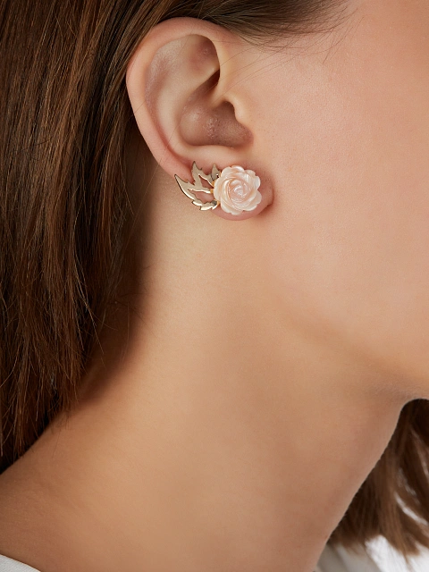 Пусеты из розового золота с розами из резного перламутра, 2 Пусеты из розового золота с розами из резного перламутра, 2