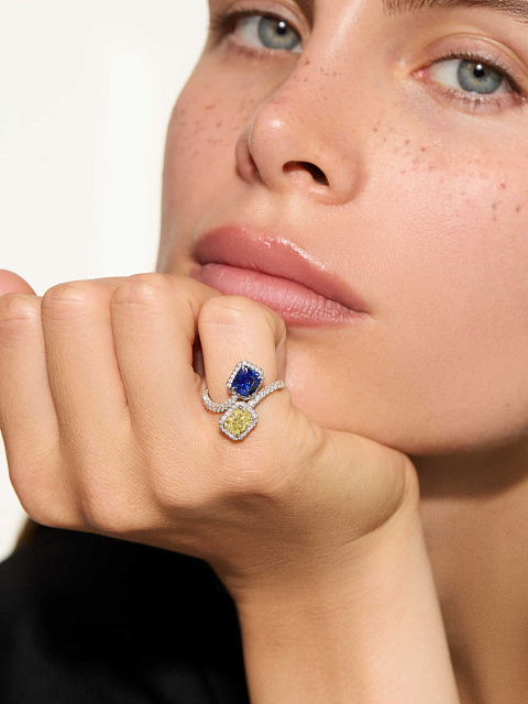 Кольцо из белого золота с бриллиантом и с сапфиром огранки «кушон», 3 Кольцо из белого золота с бриллиантом и с сапфиром огранки «кушон», 3