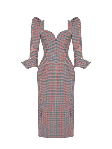 Красное платье-миди в клетку, 1