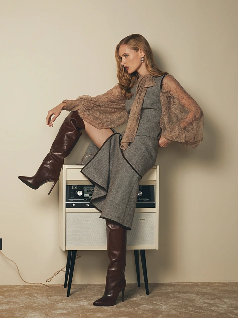 Коричневый комплект из жилета и юбки-миди, 6