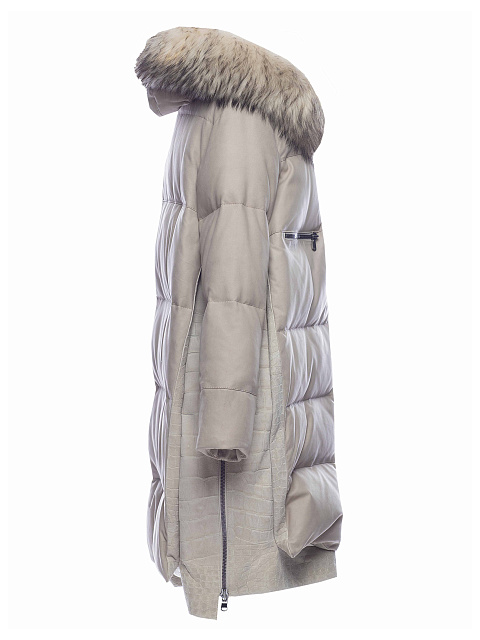 Длинный пуховик из бежевой замши с опушкой из енота и вставками из крокодила, 3