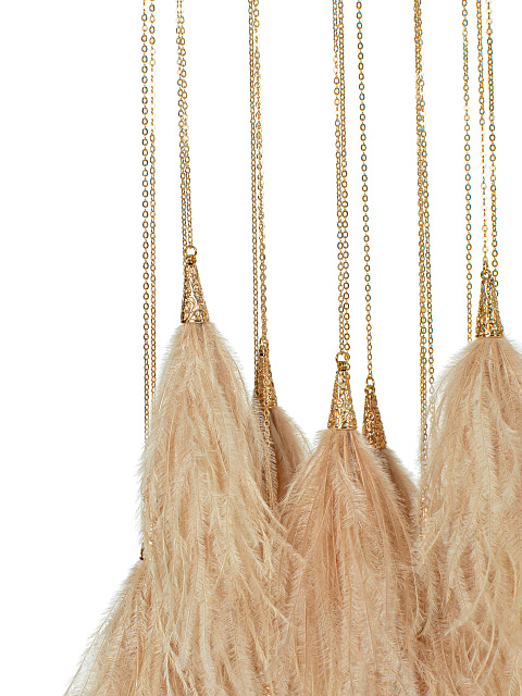 Золотистая накидка из цепочек и перьев, 3