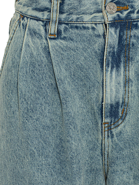 Голубые джинсы, 3