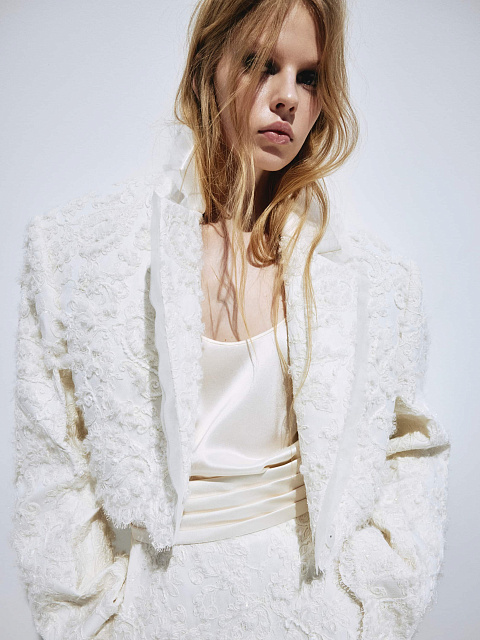 Молочный жакет с вышивкой, 2 Молочный жакет с вышивкой, 2