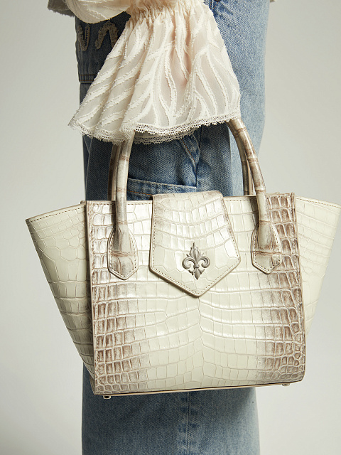 Cумка из кожи гималайского крокодила с лилией, 2