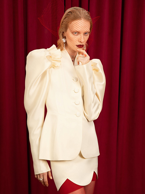 Молочный костюм-двойка с объемными рукавами, 14