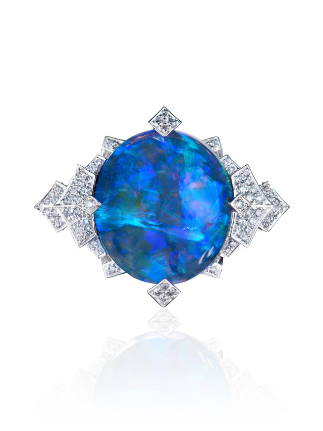 Кольцо из белого золота с австралийским опалом и голубыми бриллиантами, 2