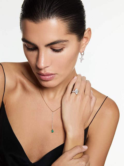 Колье из желтого золота с изумрудом и бриллиантами, 3 Колье из желтого золота с изумрудом и бриллиантами, 3