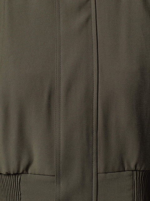 БОМБЕР ИЗ КУПРЫ, 6