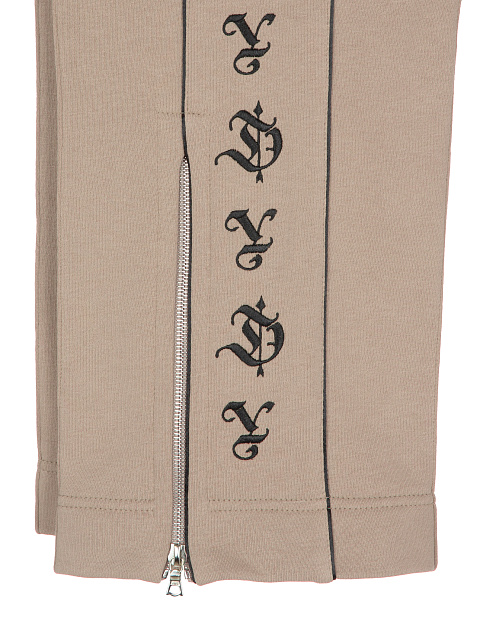 Пудрово-бежевый трикотажный костюм с вышивкой YD, 6