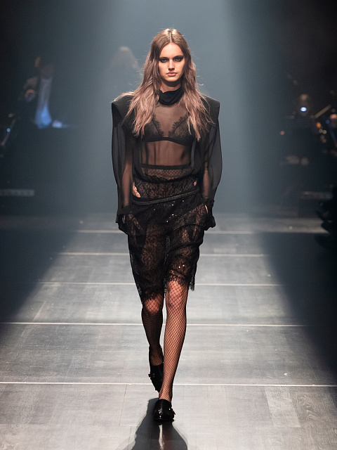 Look #44, 1 Look #44, 1