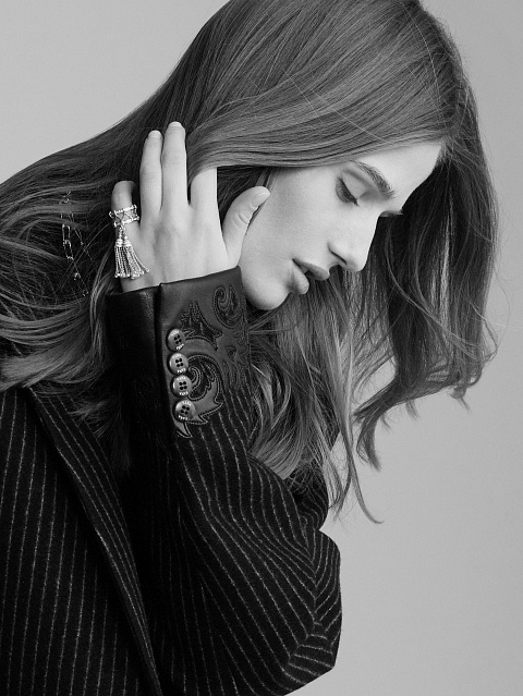 Кольцо-кисть из белого золота с бриллиантами, 6 Кольцо-кисть из белого золота с бриллиантами, 6