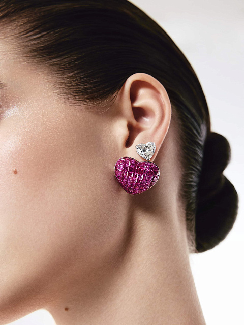 Пусеты из белого золота с бриллиантами  LG в огранке «сердце», 2