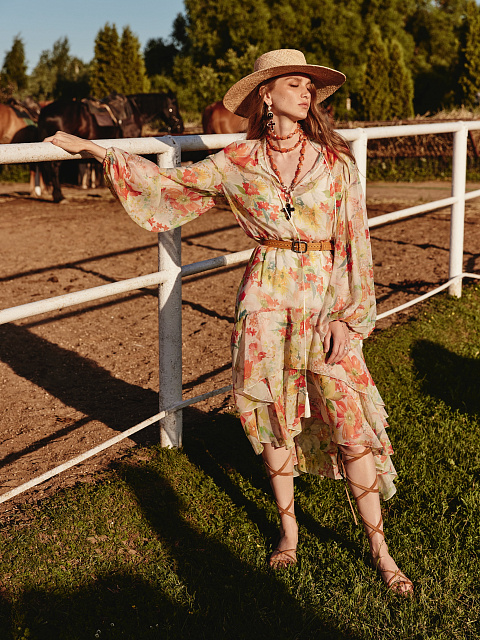 Высокие сандалии из коричневой замши с завязками, 6 Высокие сандалии из коричневой замши с завязками, 6