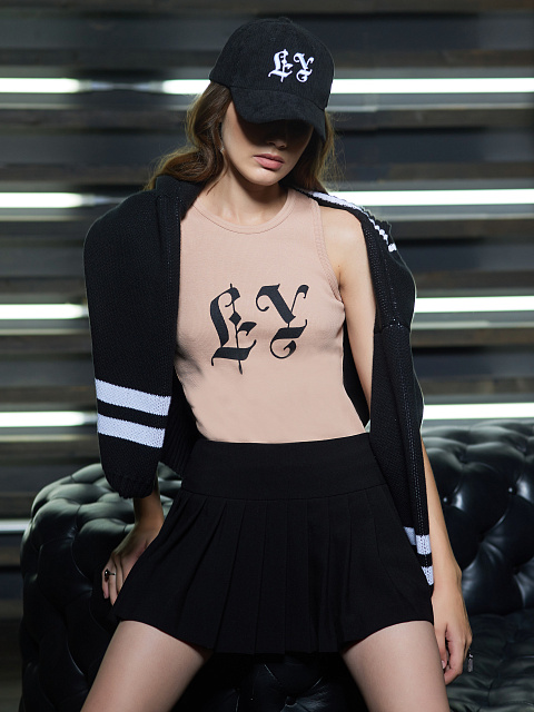 Пудровая майка с черным принтом "Like Yana", 3