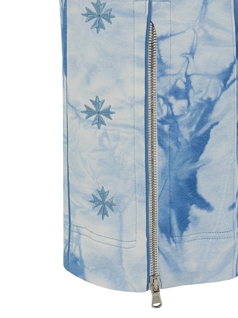 Голубой tie-dye костюм с укороченной толстовкой и вышивкой в виде васильков, 7