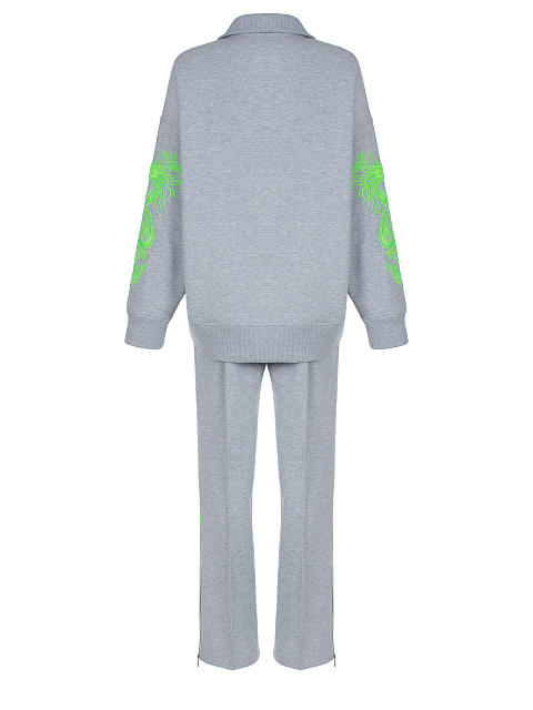 Серый трикотажный костюм с вышивкой, 2
