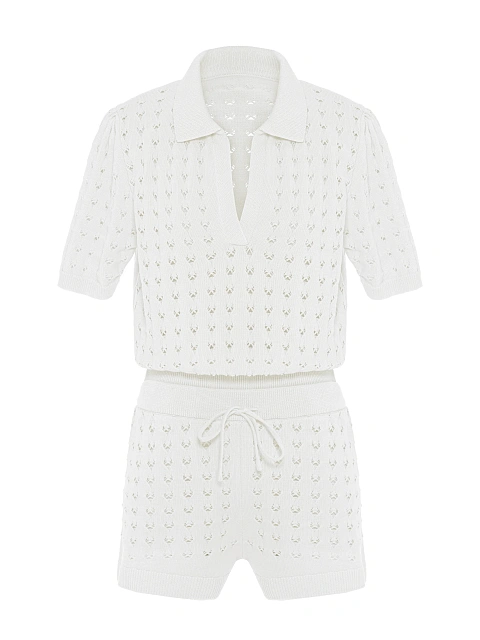Белый вязаный комплект из поло и шорт, 1 Белый вязаный комплект из поло и шорт, 1