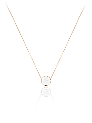 Колье с кулоном с буквой V из розового золота с горным хрусталем, 1