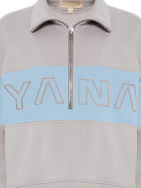 Серо-голубой трикотажный костюм с вышивкой, 4