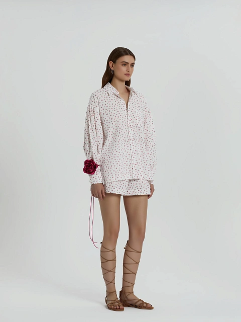 Белый костюм из муслина с красным цветочным принтом, 9