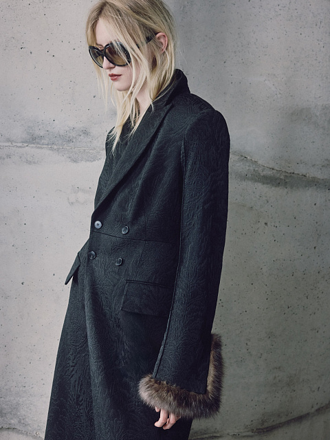 Пальто из жаккарда с мехом, 2