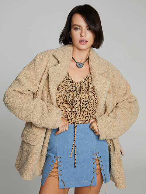 Бежевый жакет из эко-меха, 5