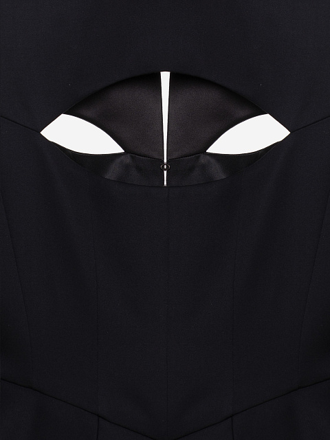 Черный костюм-двойка из жакета с разрезами и брюк, 13