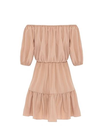 Пудровое платье-мини с открытыми плечами, 2