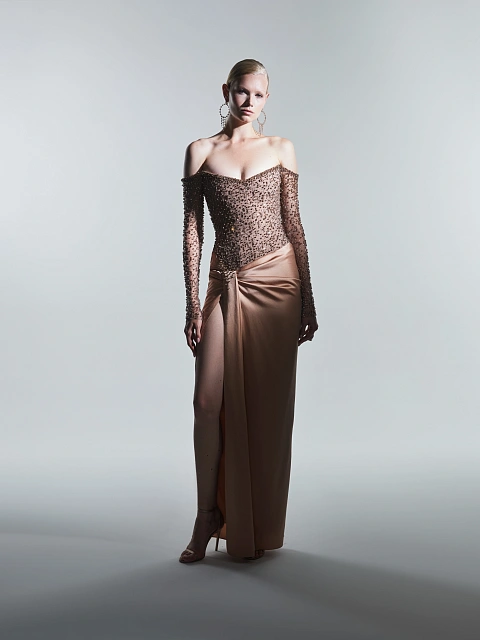 Бежевое платье-макси из шелка и сетки с кристаллами, 2