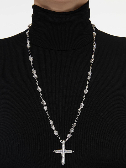 Колье с кулоном в виде креста из белого золота с бриллиантами, 2 Колье с кулоном в виде креста из белого золота с бриллиантами, 2