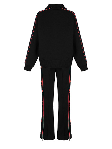 Черный костюм с укороченной толстовкой и розовой вышивкой, 2