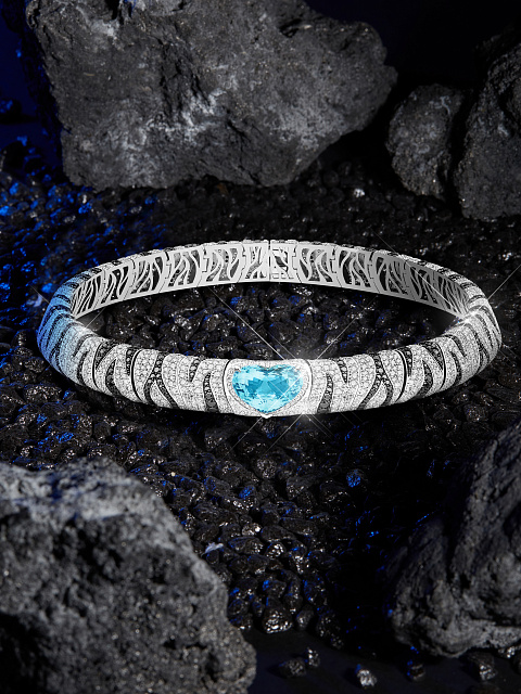 Колье из белого золота с турмалином Параиба в огранке «сердце» и бриллиантами круглой огранки, 7