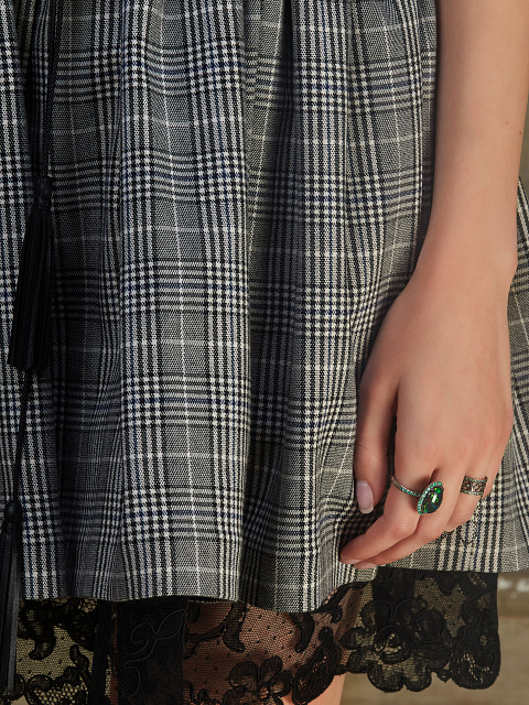 Двойное кольцо из черненого золота с изумрудами, 2