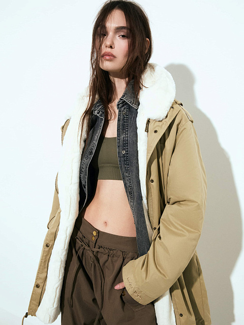 Спортивный топ цвета хаки из трикотажа в рубчик, 3