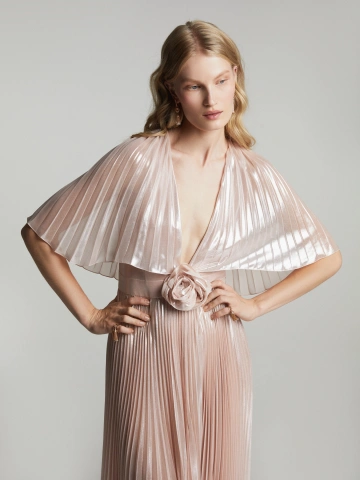 Розовое платье-макси из плиссированного шифона с эффектом металлик, 2