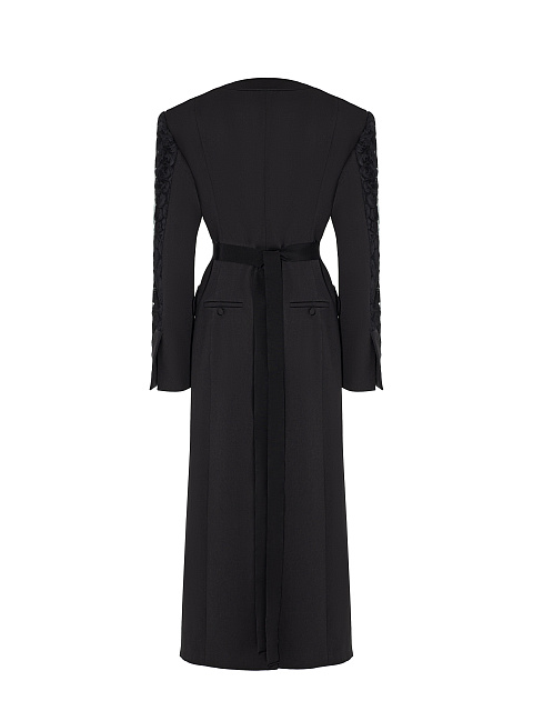 Черное пальто, 6