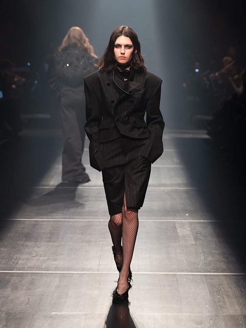 Look #43, 1 Look #43, 1