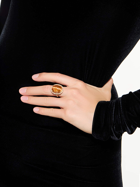 Кольцо из желтого золота с рутиловым кварцем и желтыми бриллиантами, 3 Кольцо из желтого золота с рутиловым кварцем и желтыми бриллиантами, 3