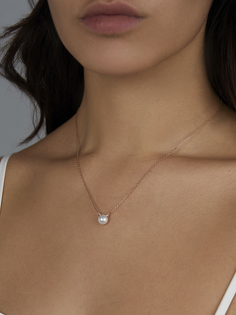 Колье с кулоном из розового серебра с жемчугом, 2 Колье с кулоном из розового серебра с жемчугом, 2