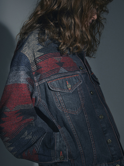 Серая джинсовая куртка с отделкой из шерсти и замши, 14