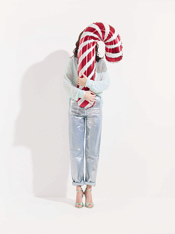 Прямые джинсы голубого цвета с серебряным напылением, 2