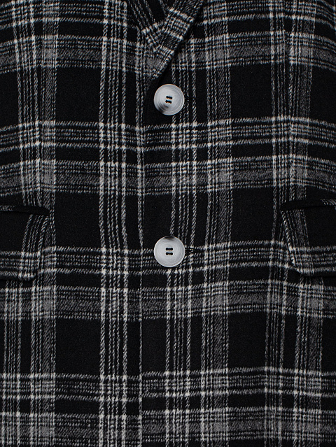 Черное однобортное пальто в белую клетку, 5