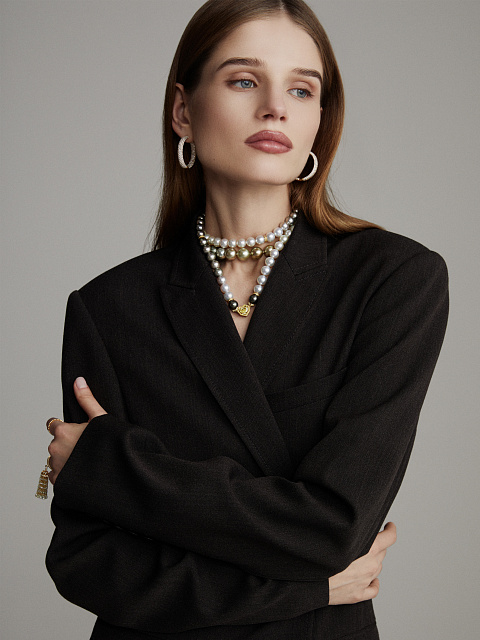 Колье из желтого золота с бриллиантами и жемчугом, 11