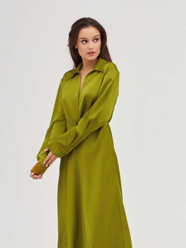 Зеленое атласное платье-миди, 2